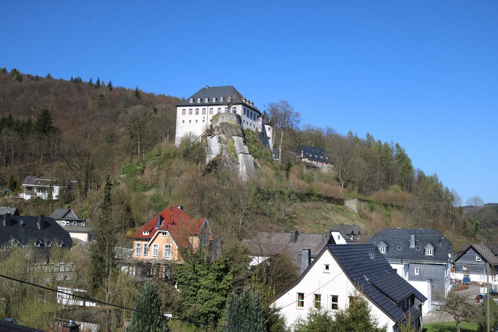 Ferienwohnung Burgblick Bilstein Esterno foto